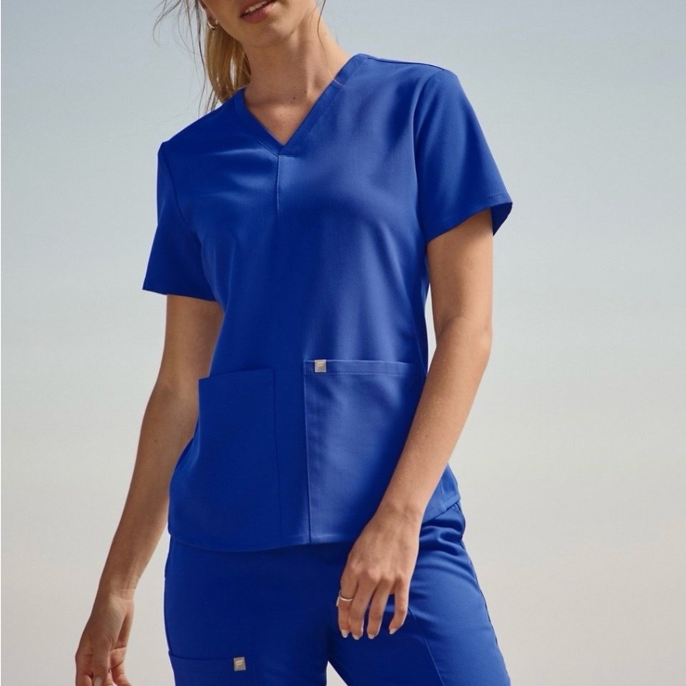Fabletics Women's Royal Blue Short Sleeve Top